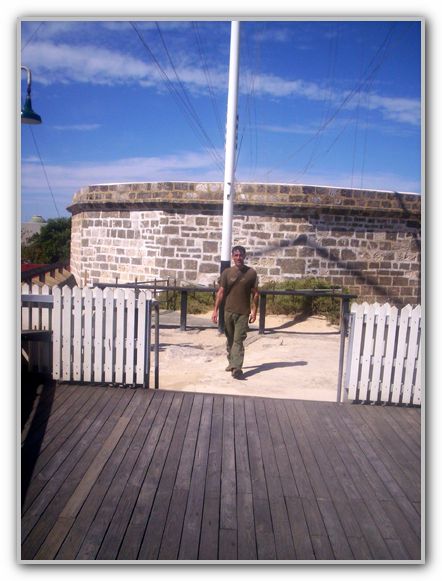 Stuart at Freo Roundhouse Feb 12th 2007